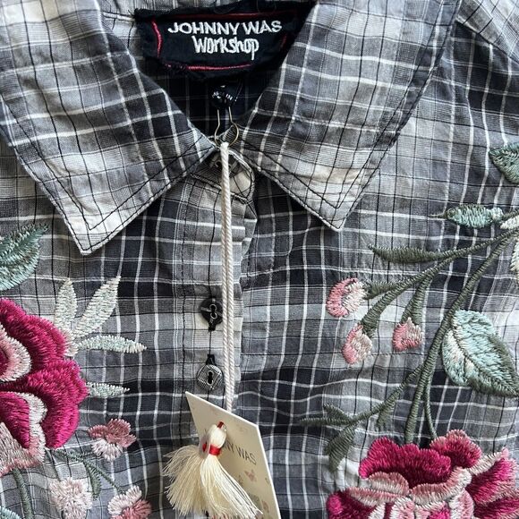 Johnny Was NWT Embroidered Button Up Shirt Plaid Sz S Western Boho Gray Long Slv - Picture 5 of 8